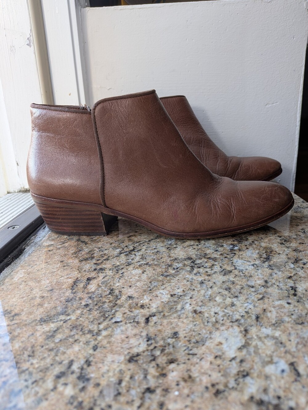Sam Edelman Women's Brown Leather Ankle Booties - Classic Side-Zip Chelsea Style